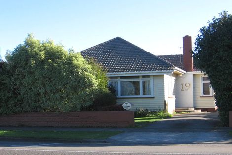 Photo of property in 19 Featherston Street, Takaro, Palmerston North, 4412