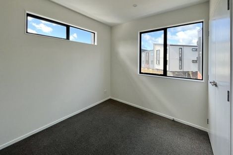 Photo of property in 1/25 Jabuka Street, Glen Eden, 0602