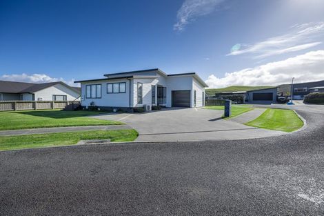 Photo of property in 1 Ambergris Place, Baylys Beach, 0377