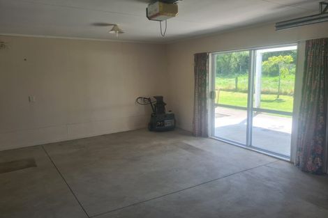 Photo of property in 28 Leeton Drive, Waipukurau, 4200