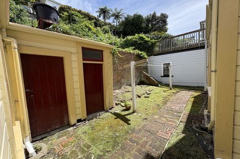 Photo of property in 1/18 Clifton Terrace, Kelburn, Wellington, 6012
