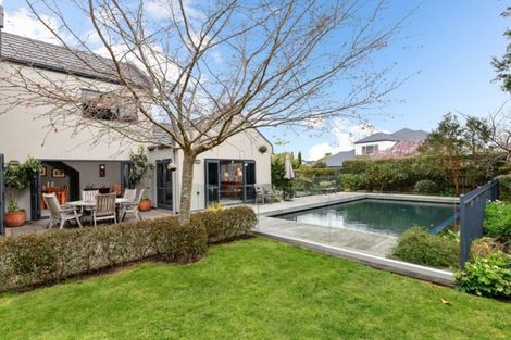 Photo of property in 37 Montrose Crescent, Huntington, Hamilton, 3210