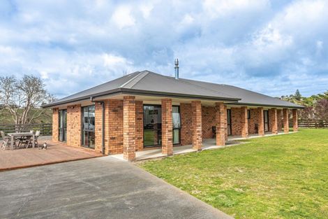 Photo of property in 65 Durie Vale Road, Durie Hill, Whanganui, 4500