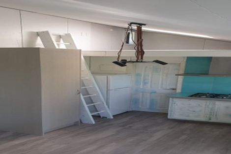Photo of property in 2 Rimu Road, Mangere Bridge, Auckland, 2022