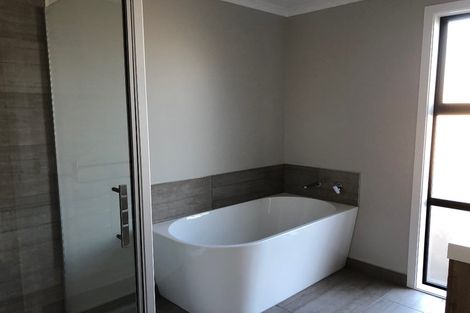 Photo of property in 1 Pohe Street, Waikanae, 5036