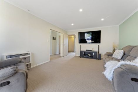 Photo of property in 25 Geneva Terrace, Kelvin Grove, Palmerston North, 4414