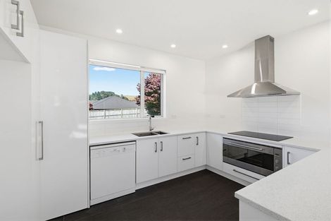 Photo of property in 28 Baxendale Drive, Matipo Heights, Rotorua, 3015