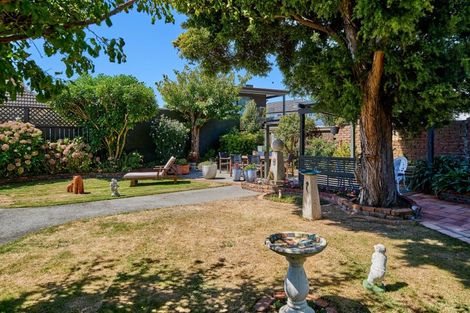 Photo of property in 70 Hautana Street, Woburn, Lower Hutt, 5010