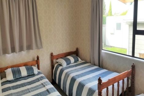 Photo of property in 14 Candu Lane, Kinloch, Taupo, 3377