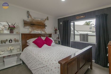 Photo of property in 14 Newbury Place, Taradale, Napier, 4112
