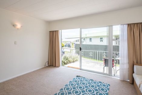 Photo of property in 52a Kapiti Road, Paraparaumu, 5032