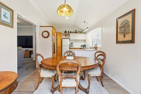 Photo of property in 12a Kent Road, Saint Johns Hill, Whanganui, 4501