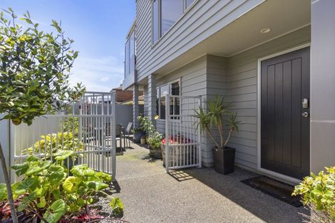 Photo of property in 1 Rita Street, Mount Maunganui, 3116