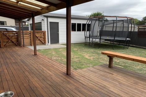 Photo of property in 8 Porritt Place, Waipukurau, 4200