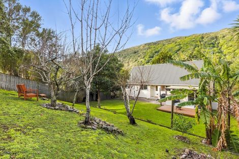 Photo of property in 98 Leinster Avenue, Raumati South, Paraparaumu, 5032