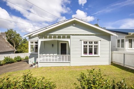 Photo of property in 35 Grey Street, Feilding, 4702