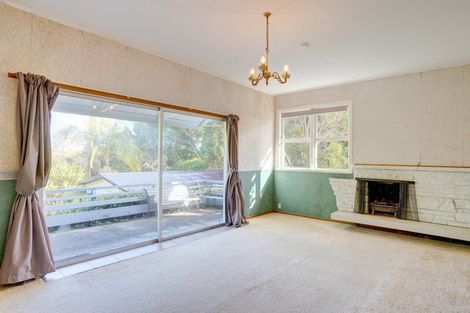 Photo of property in 32 Yorke Road, Haruru, 0204