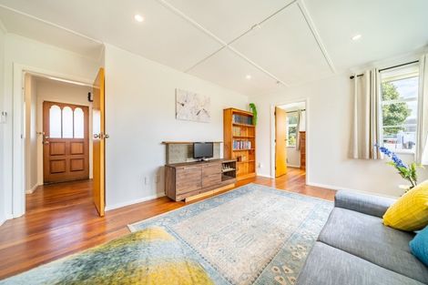 Photo of property in 16 Sladden Street, Naenae, Lower Hutt, 5011