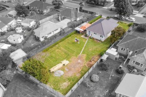 Photo of property in 16 Sladden Street, Naenae, Lower Hutt, 5011