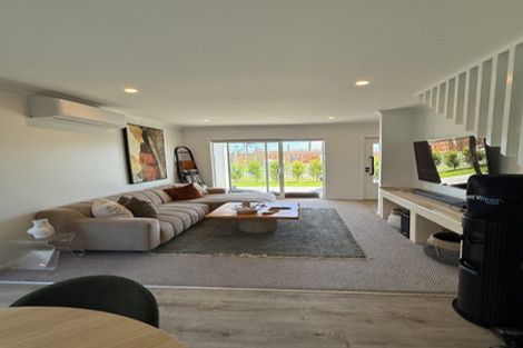 Photo of property in 92 Pallida Crescent, Papamoa Beach, Papamoa, 3118