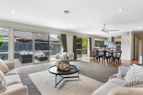 Photo of property in 32 Popata Close, Papamoa Beach, Papamoa, 3118
