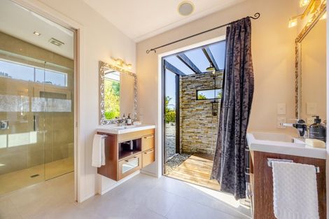 Photo of property in 80 Kent Terrace, Taradale, Napier, 4112