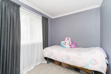 Photo of property in 16 Marsden Place, Awapuni, Palmerston North, 4412