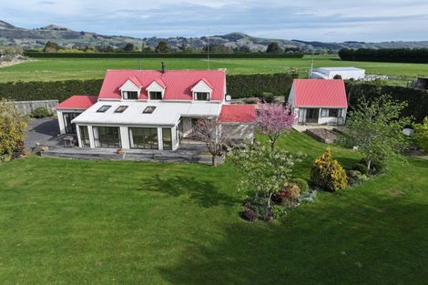 Photo of property in 255 Riccarton Road West, Mosgiel, 9092