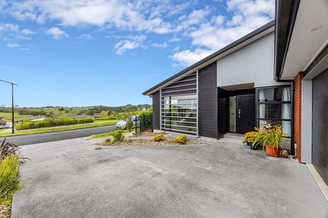 Photo of property in 1 Tuaraki Drive, Wellsford, 0900