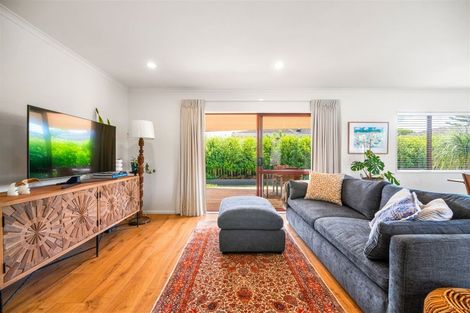 Photo of property in 732d Te Atatu Road, Te Atatu Peninsula, Auckland, 0610