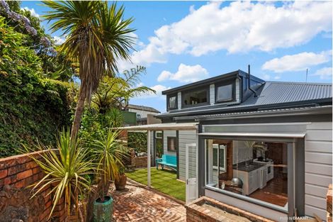Photo of property in 62f1 Roseneath Terrace, Roseneath, Wellington, 6011