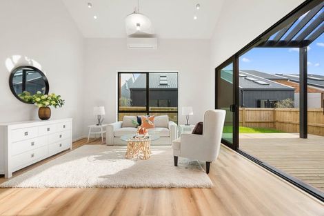 Photo of property in 8 Dorset Down Drive, Karaka, 2580