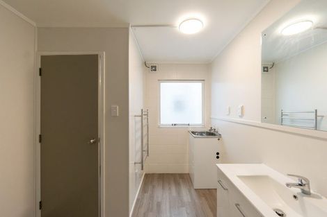 Photo of property in 1/2 Ruakiwi Road, Hamilton Lake, Hamilton, 3204