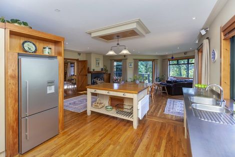 Photo of property in 111 Ngarara Road, Waikanae, 5036