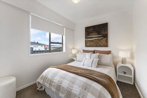 Photo of property in 1/10 Statesman Street, Henderson, Auckland, 0612