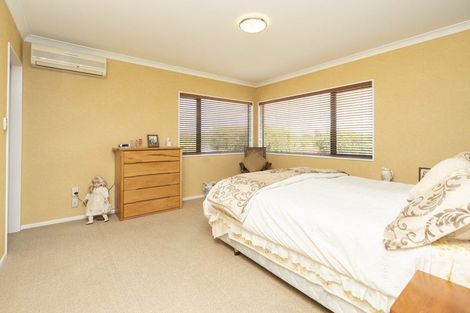 Photo of property in 2 Thomson Avenue, Dinsdale, Hamilton, 3204