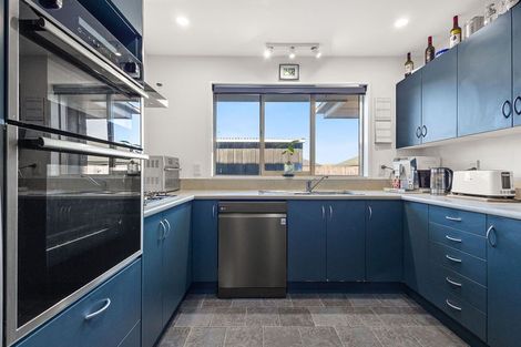 Photo of property in 19 Springs Road, Hornby, Christchurch, 8042