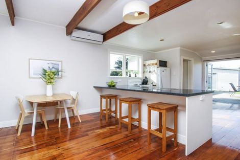 Photo of property in 3 Copley Street, New Lynn, Auckland, 0600