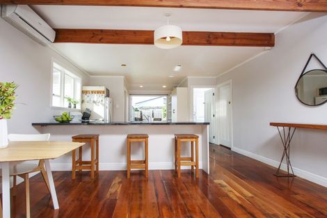 Photo of property in 3 Copley Street, New Lynn, Auckland, 0600