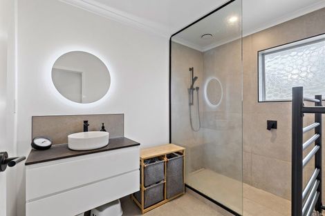 Photo of property in 11a Knightsbridge Place, Dinsdale, Hamilton, 3204