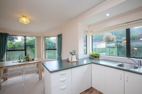 Photo of property in 52a Parata Street, Waikanae, 5036