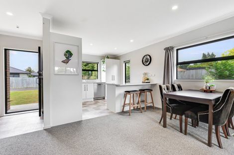 Photo of property in 14/11u Errol Close, Burbush, Hamilton, 3288