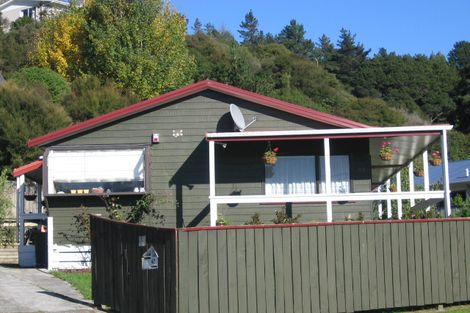 Photo of property in 43 Rawhiti Street, Stokes Valley, Lower Hutt, 5019