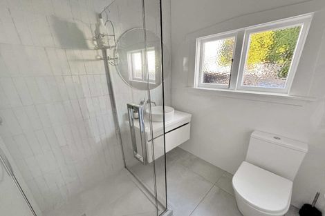 Photo of property in 155 Weston Road, St Albans, Christchurch, 8052