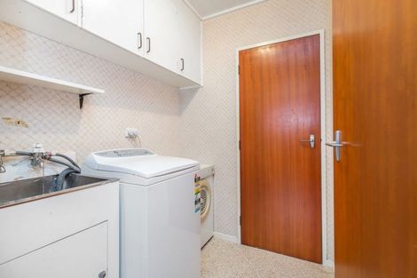 Photo of property in 10/171f Queens Drive, Lyall Bay, Wellington, 6022