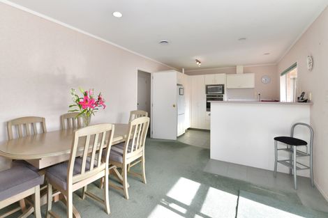 Photo of property in 1 Lakeside Drive, Orewa, 0931