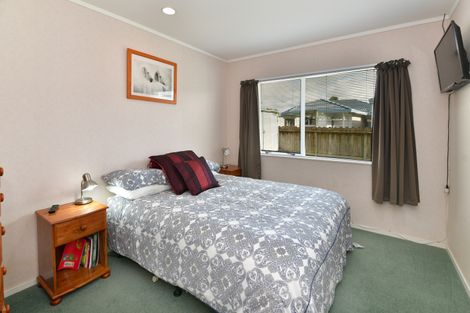Photo of property in 1 Lakeside Drive, Orewa, 0931