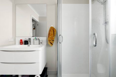 Photo of property in 9u1 Matipo Crescent, Pukete, Hamilton, 3200