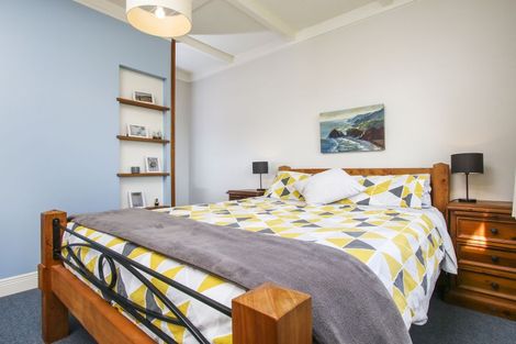 Photo of property in 3 Copley Street, New Lynn, Auckland, 0600