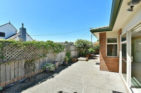 Photo of property in 15a Hatton Road, Orewa, 0931